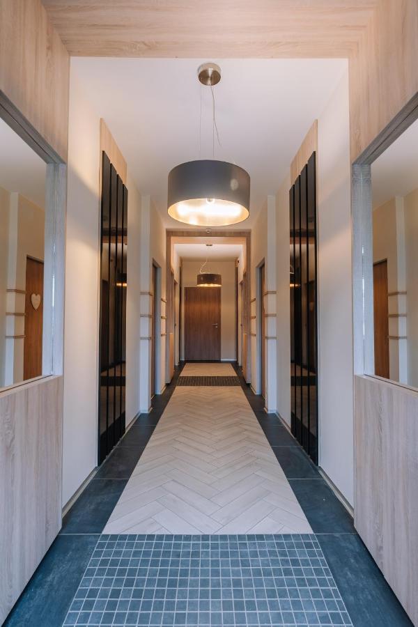Vadvirag Panzio Hotel Ágfalva Exterior foto